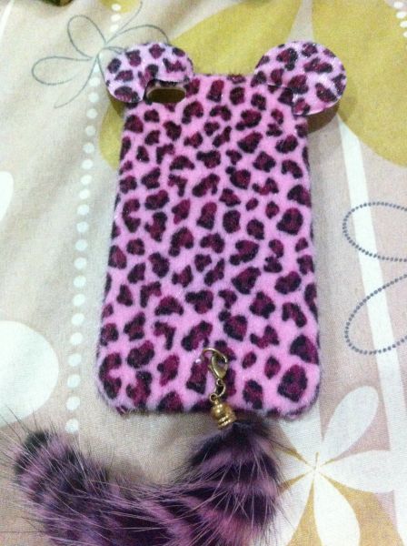 Capa Pelucia Leopardo Iphone 4/4S Rosa